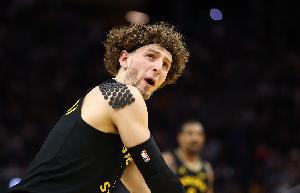 波杰谈砍下30分：上次做到还是在上学的时候 能在NBA做到意义非凡